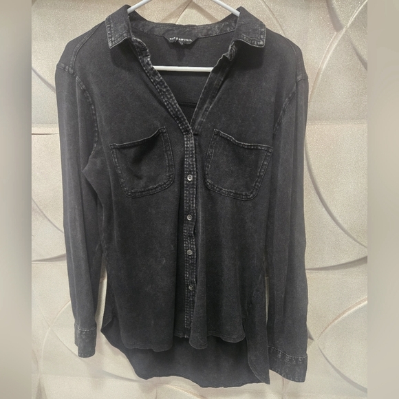 Rock & Republic Tops - Rock & Republic Women's Button Up Shirt Size XS Black Distressed